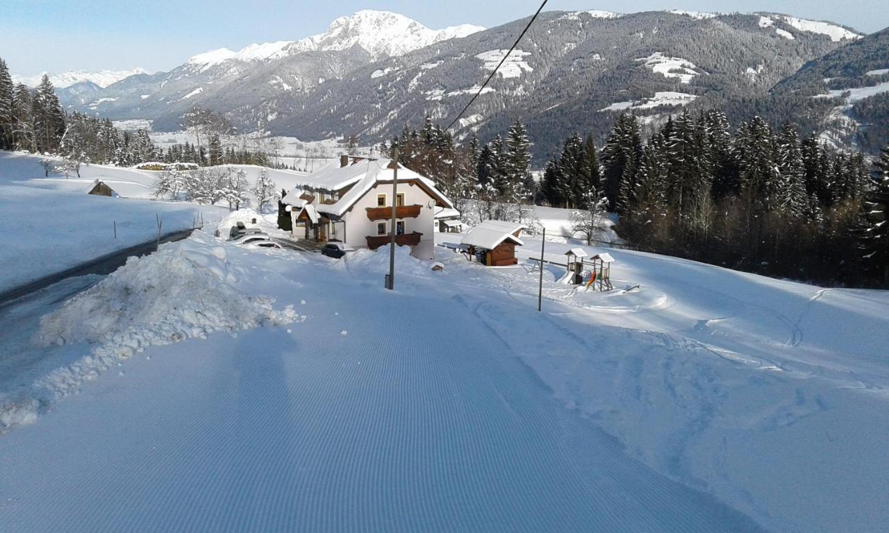 Chalets Und Apartments Hauserhof Nassfeld Schlanitzen Buitenkant foto